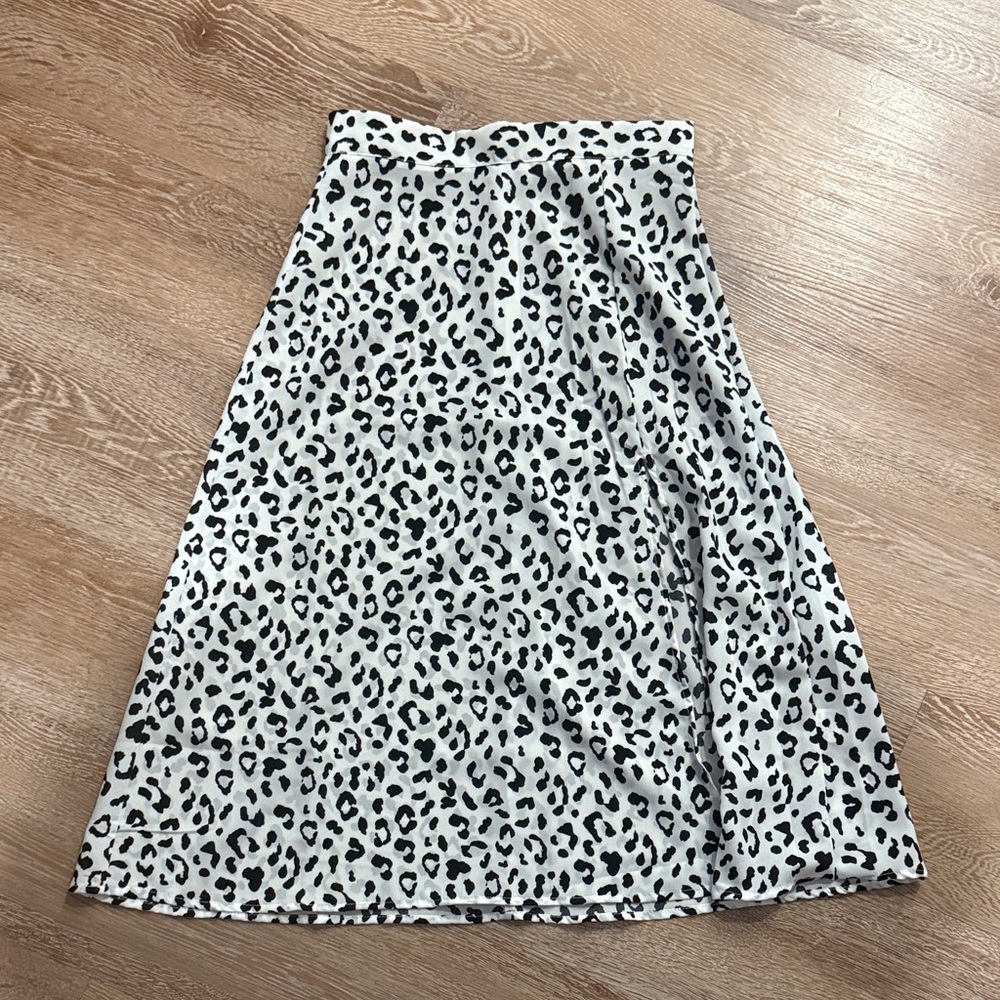 SHEIN Black and White Animal Print A-Line Skirt